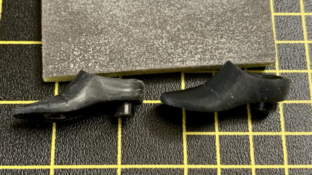 各所に浮かび上がるパーティングラインは、魚の小骨を取り外すが如く、丁寧に丁寧に消しました。