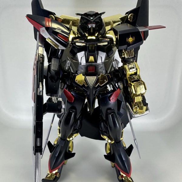 旧キット１／１００ガンダムアストレイゴールドフレーム天