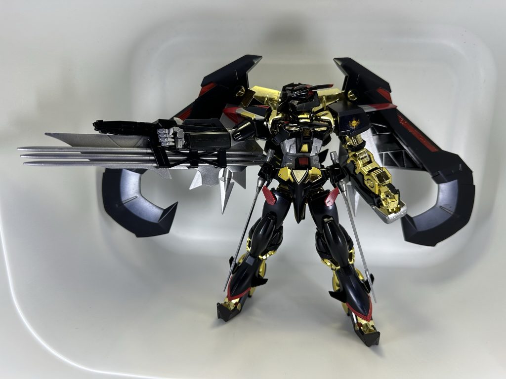 画像によってはプリズムブルーブラックを使用してるのが分かる青っぽく映ってる部分もありますね。最後のポーズはＳＥＥＤのＯＰのブリッツのポーズをｗ