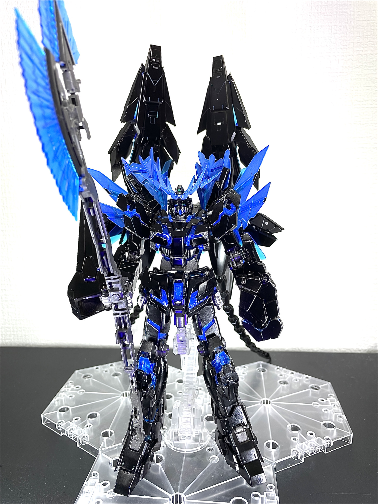 RG バンシィ・ペルフェクティビリティ 全塗装完成品 - プラモデル