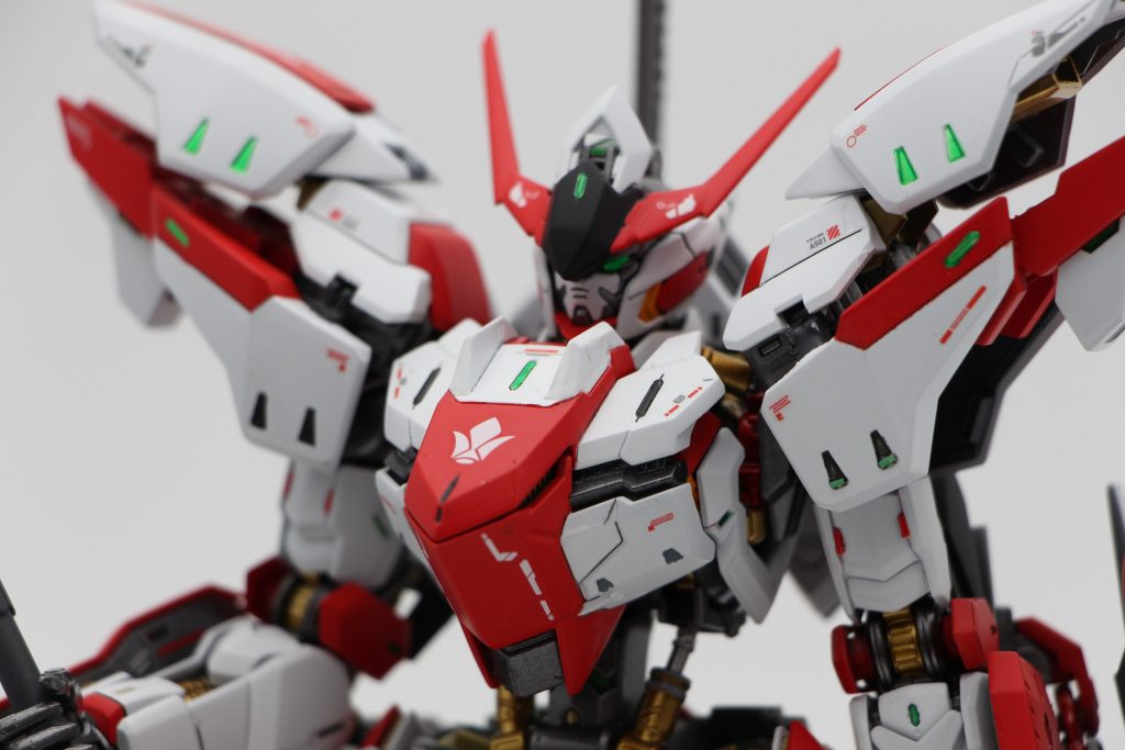 顔アップをなるべく色分けをしたいと思ったので、マスキングは少し頑張りました(はみ出しているところも多いですが・・・)