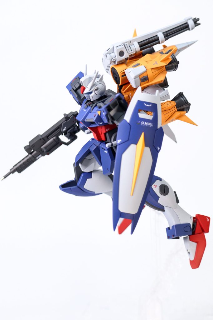 アンクルガード、武器、サイドスカートを旧キットから拝借して弄ってます良き(*‘∀‘)