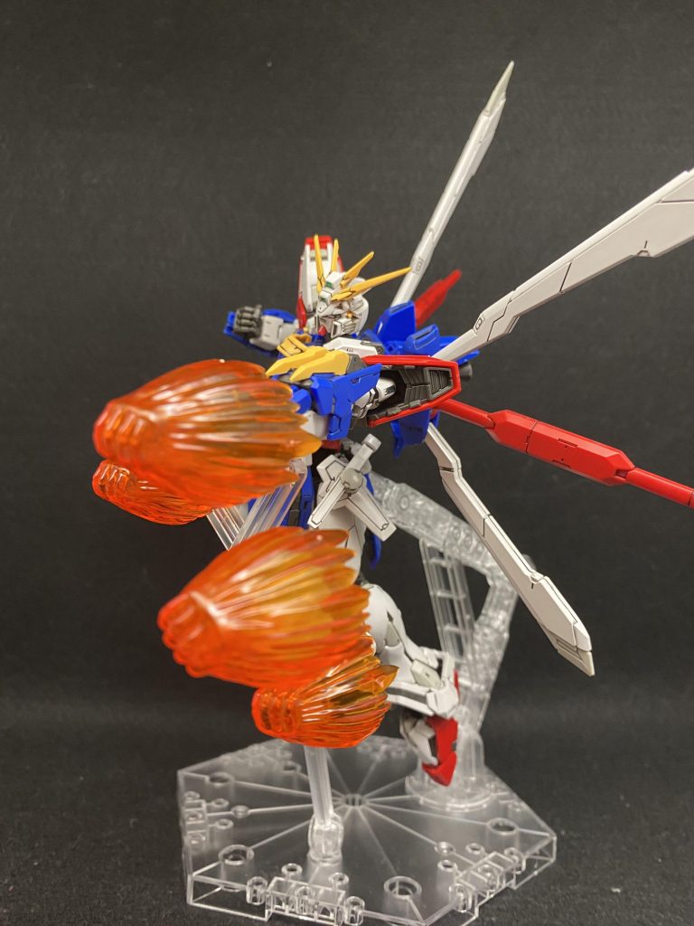 続いて拳エフェクト。うまいこと拳の位置を調整するのが難しかったです。横着せずに1個ずつやればよかったかも。