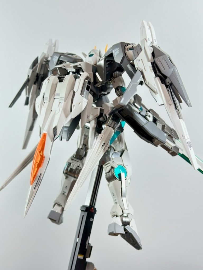 ＭＧ 1/100 テスタメントガンダム＆マニューバストライカーパック/全