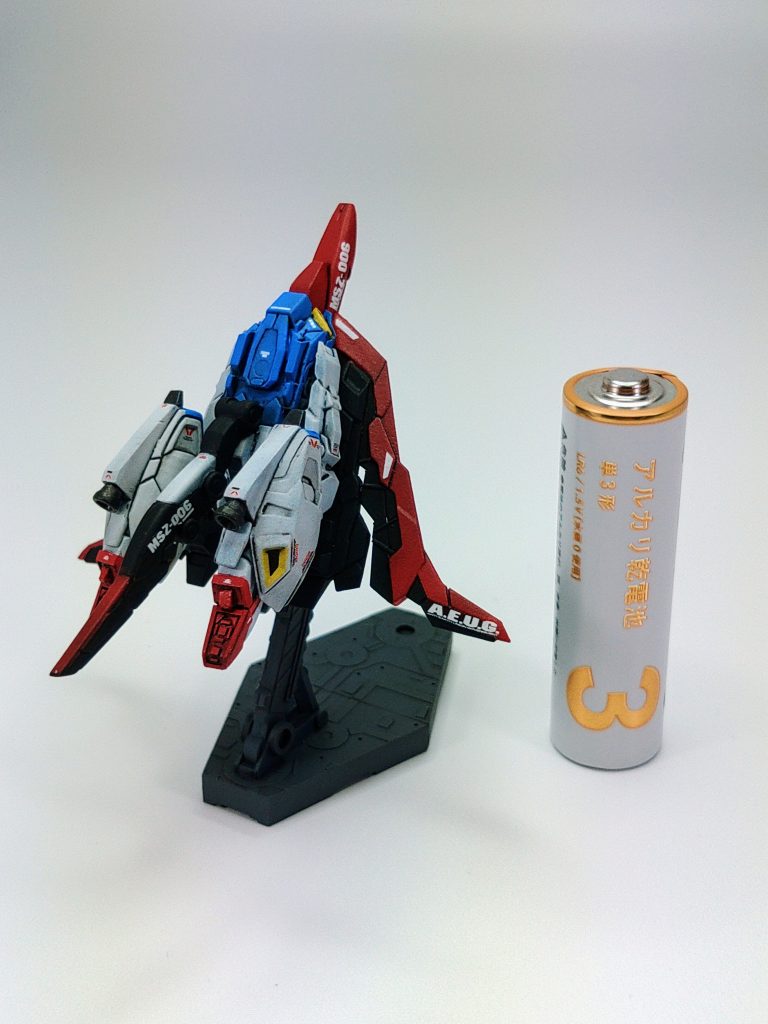 最後はお約束の単3乾電池とツーショットです。ご覧いただきありがとうございました!追記(R5.3.18)見やすく補正した写真に変更しました。