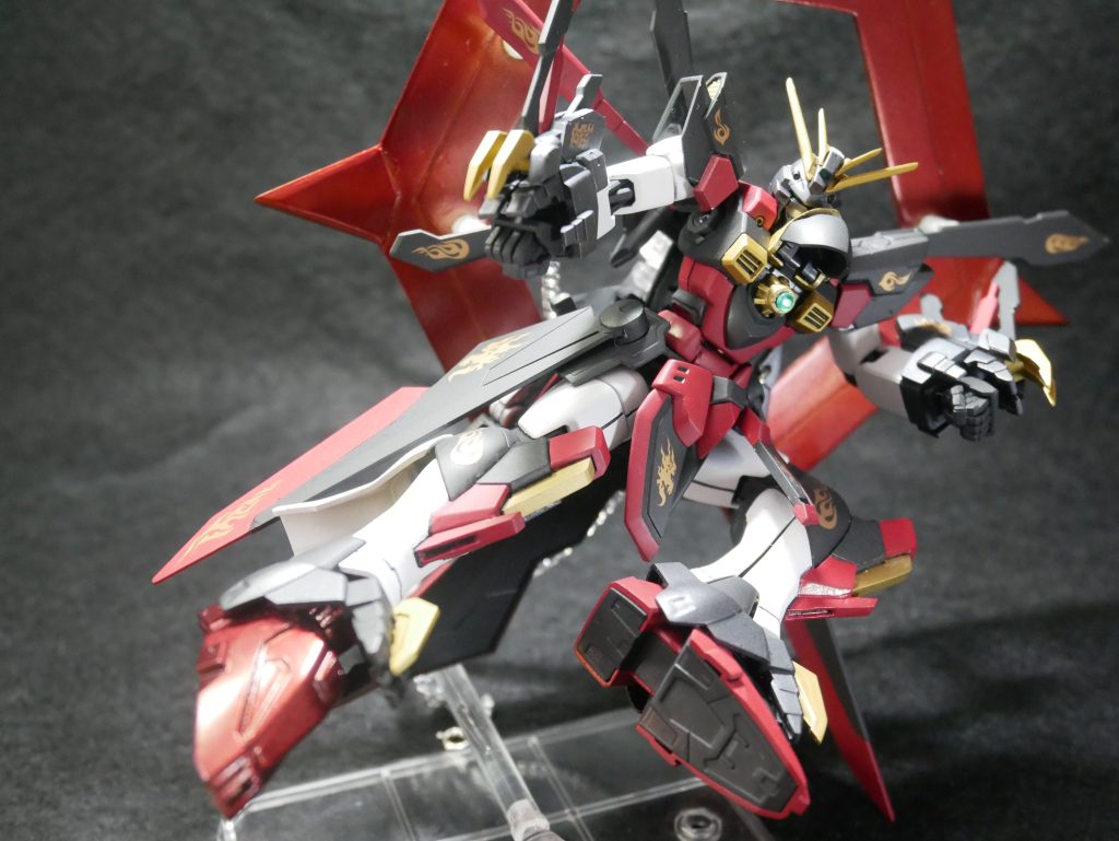 ゴッドフィンガーとブレイジングキックも使用できます。腕のプロテクターはゴッドとブレイジングの物を組み合わせてみました。どっちもかっこいいもんね。かっこいいもの同士を合わせればもっとかっこよくなるというバカの発想です。が、悔いはありません。