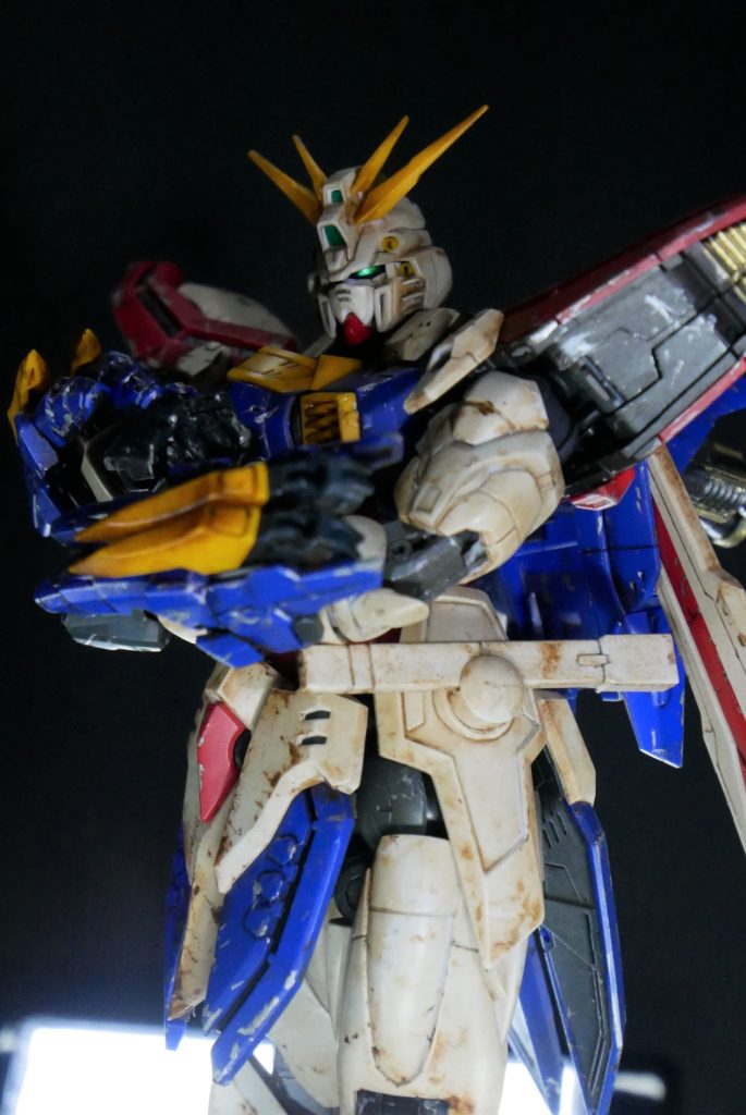 おきまりの腕くみっぽいポーズ