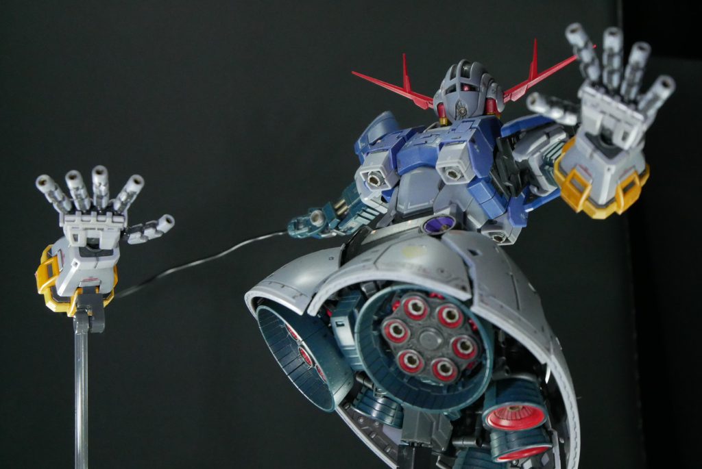 サクサク作れて、ポージングも色々きまる良いキットでした。あわよくばパーフェクトジオング用の足が発売されるのを気長に期待しております。最後まで観ていただきありがとうございました。