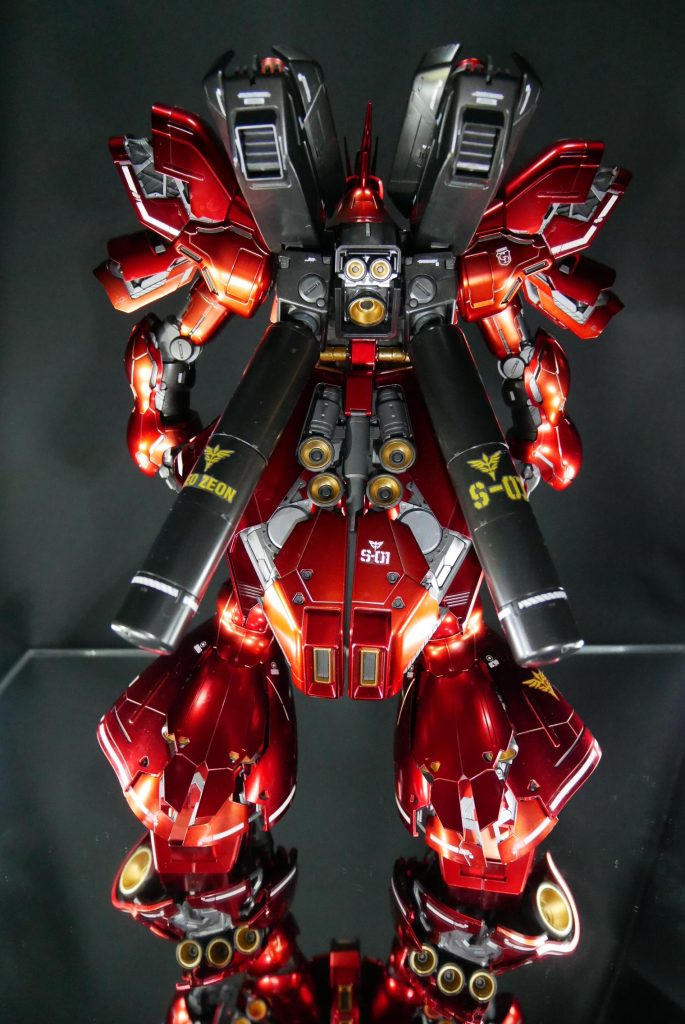 新解釈でハッチを開けることでアポジモーター類が出たり。当時は、こんな変形いらないよと思っていましたが、解体匠機になったらそれを以上のとんでもない変形があったので、まだMGの方が大人しく思えてしまいます。