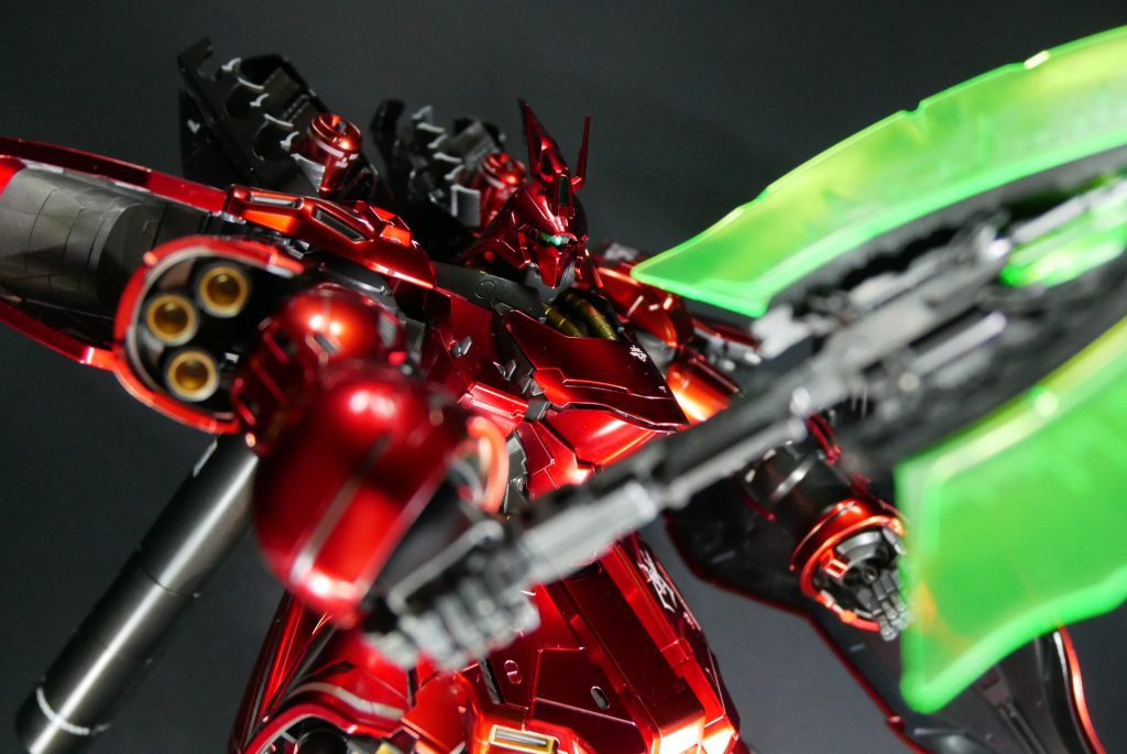 巨大ビームサーベル!!