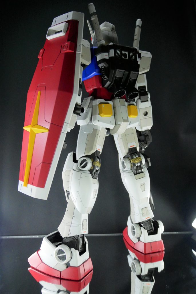 テム・レイ 技術大尉の最高傑作MS(メガサイズ RX-78-2 GUNDAM)–5枚目/制作者:suteteko76