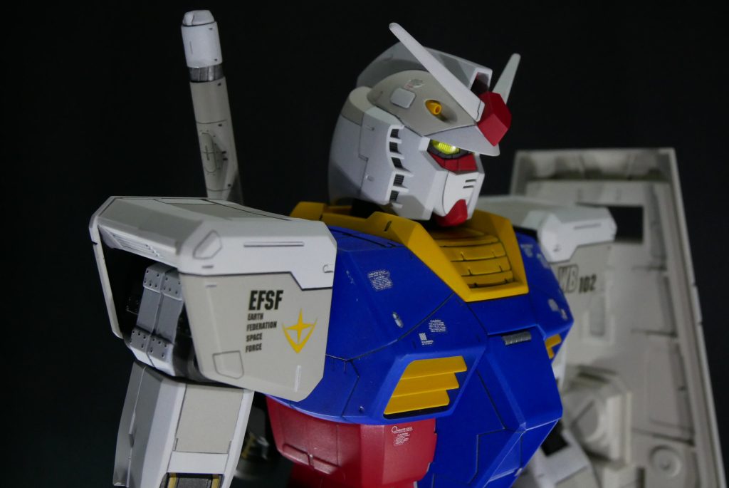 最後まで観ていただきありがとうございました。左手の銃の持ち手が紛失してしまったので、部品再販されたらおなじみのライフルかまえをさせてあげたいです。