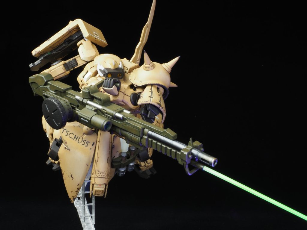 スマートガンには銃剣(ビームバヨネット)を装備