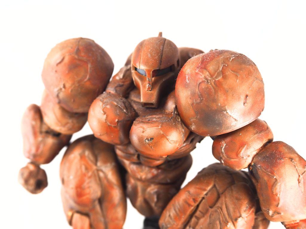 浮き出る血管はときパテを垂らす形でつくりあげました。元の筋肉はエキシポパテをガチガチに盛っていきました