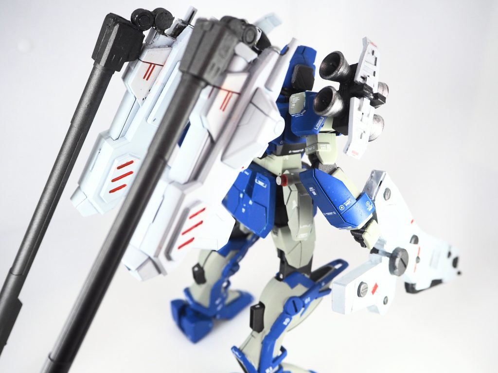 武器のみスチールホワイトで塗装。あくまでこの機体専用ではないという設定にしました。