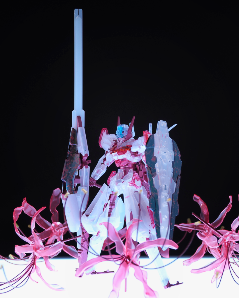 ビームエフェクトを足元に移し、フロントショット。火星に渡ったルブリスが、現地で発掘されたオーパーツ(ウーンドウォート)の技術を用いて再構成された、的な設定です。