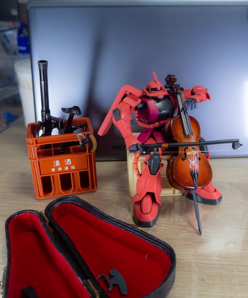 武器類は一升瓶ケースに。