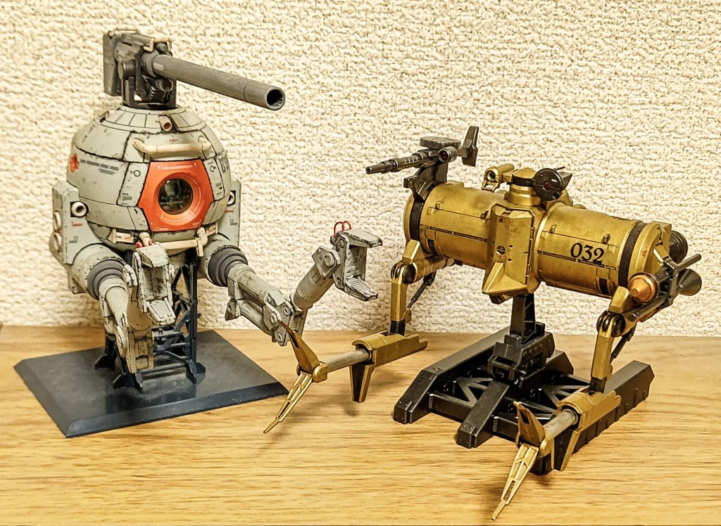 連邦のまるい棺桶と。ボールはMGなのでサイズにちょっと違和感。