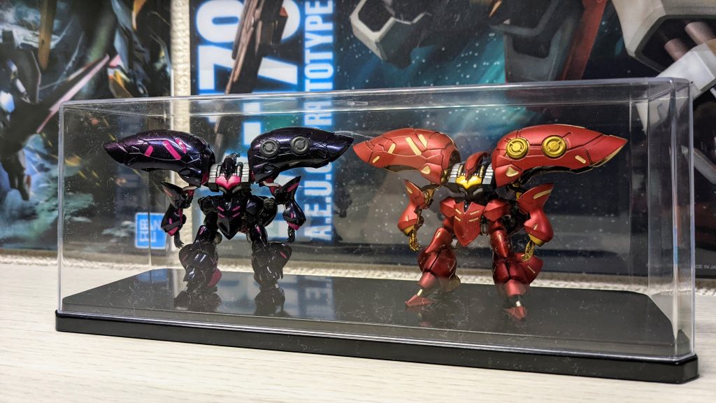 プルツー専用機カラーも作ってます👍