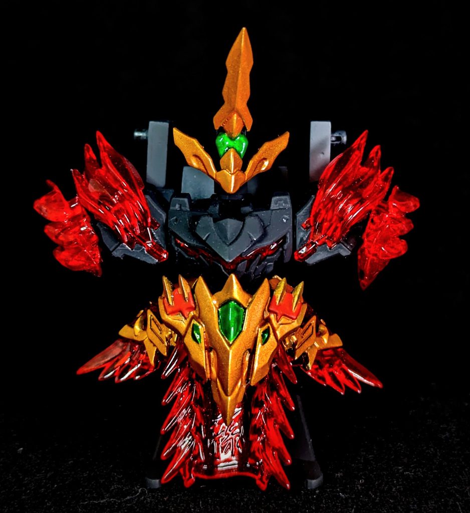 台座は孫権のパーツとジャンクパーツから、可動は必要ないので胸部パーツを中心に接着したいます。