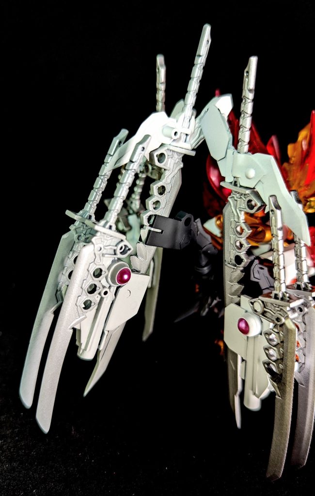 背面重量がヤバいです。