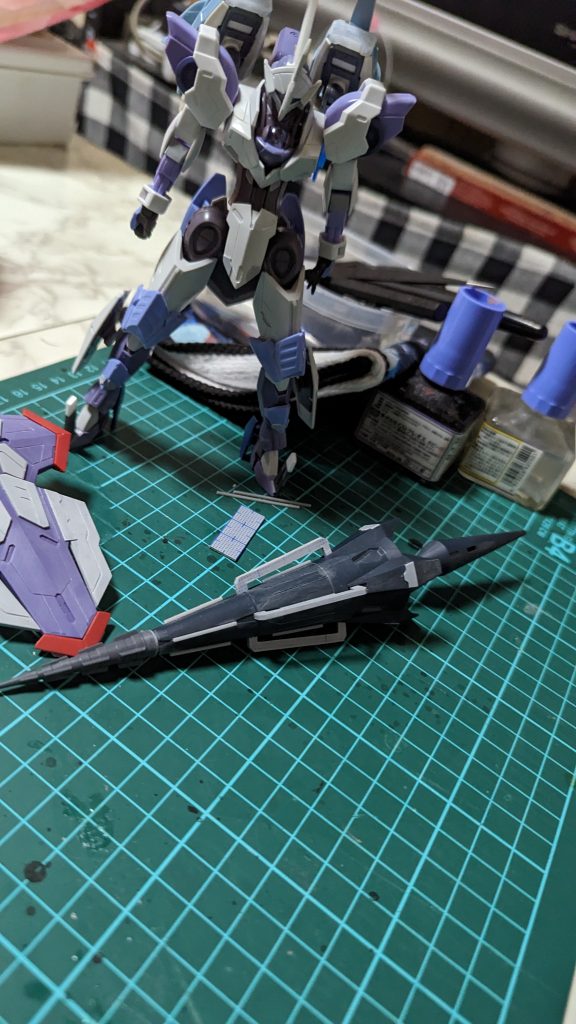 大型ランスはゼルトザームから拝借しディテールアップ、シールドはベギルペンデのにプラ板で装甲を追加して少し大判にしました。