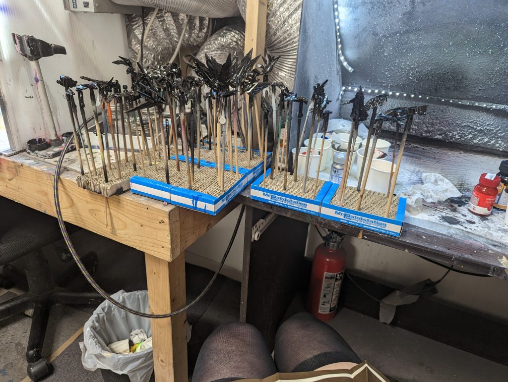 17時から制作スペース借りて2体同時制作する暴挙