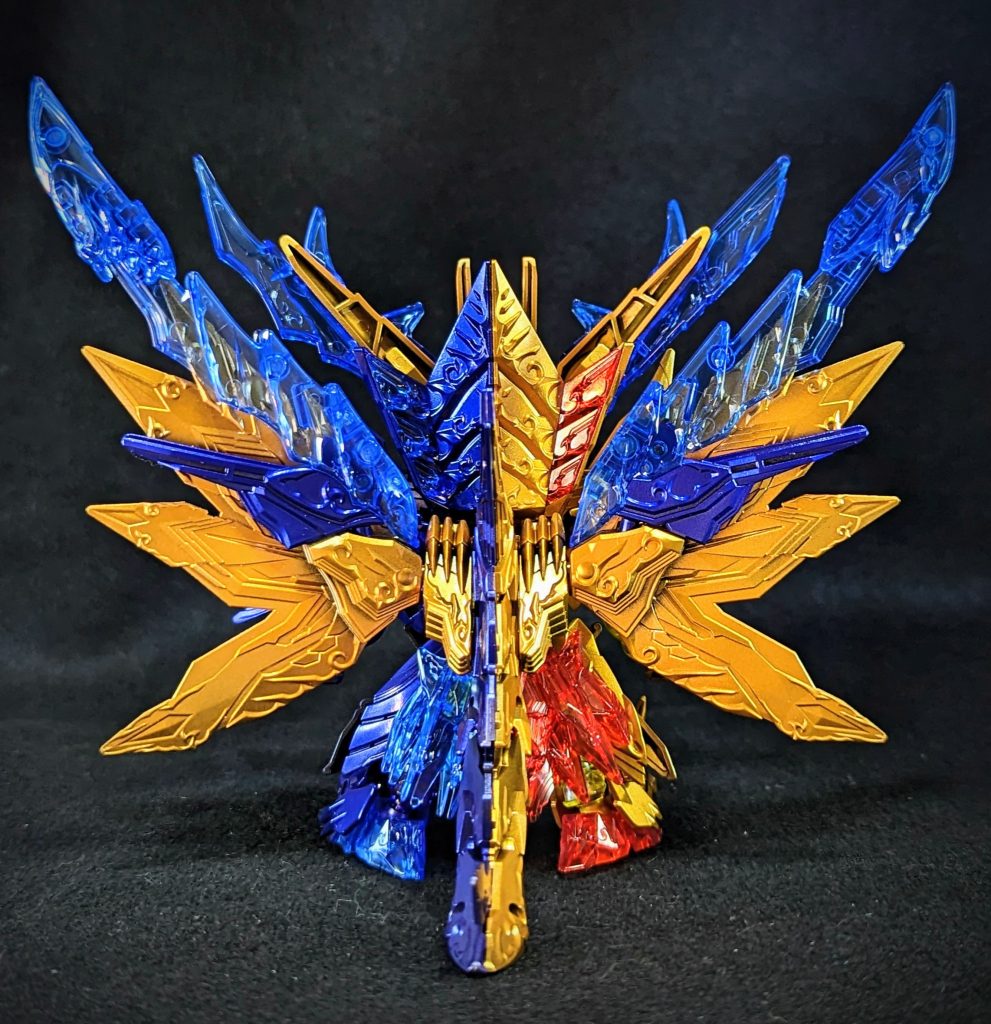 リア正面からももちろんカッコいいですが個人的には背中側も好きです