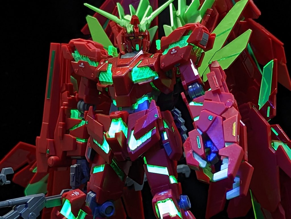 サイコフレームが人の心の光をみせてくれます