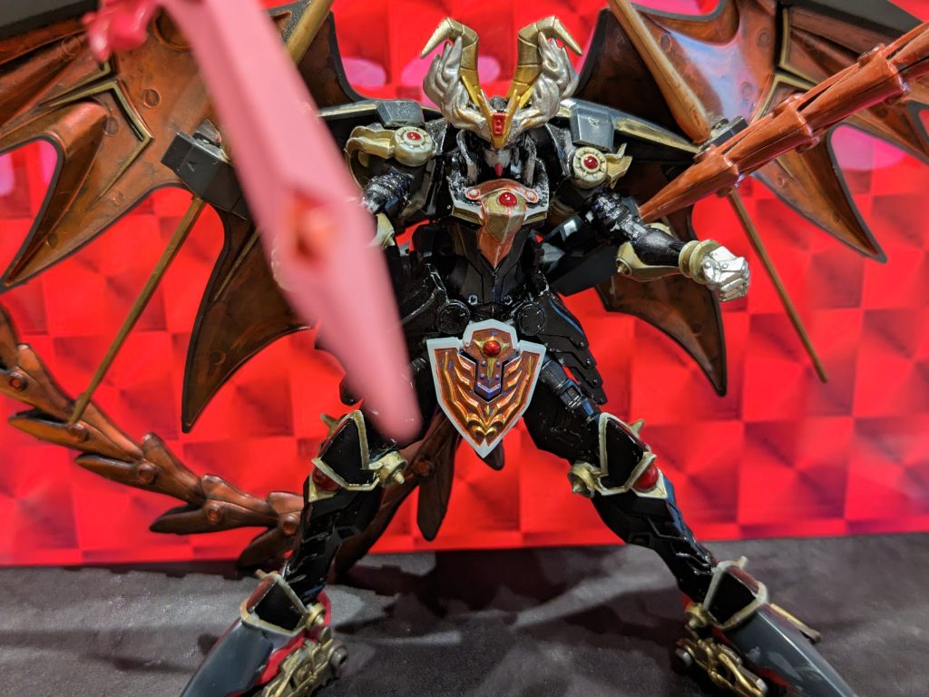 以上、掘り出し物ラストを飾るネオブラックドラゴンでした。前回の投稿にれいいちさんからいただいたコメに触発され、G-ARMSに手を出してみようかな〜と思い立ち、本日これらと同サイズのフィギュアを探しに出かけ、素材を集め始めてしまいました(笑)まだまだ長い作業になるかと思いますので、気長にお待ちください。ご覧いただきありがとうございました!