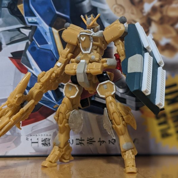 アーティファクトのV2アサルトバスターを改造中。何のガンダムかわかりますでしょうか？汗