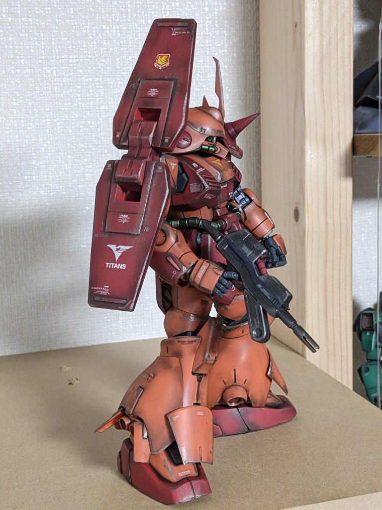 シールドが重そうでかっけえ！