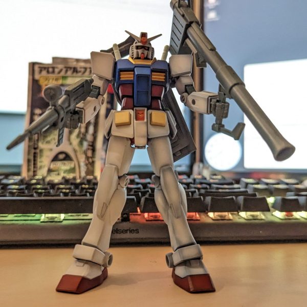 はぢめてのグラデーション塗装ちゃれんぢ（EG RX-78：習作）