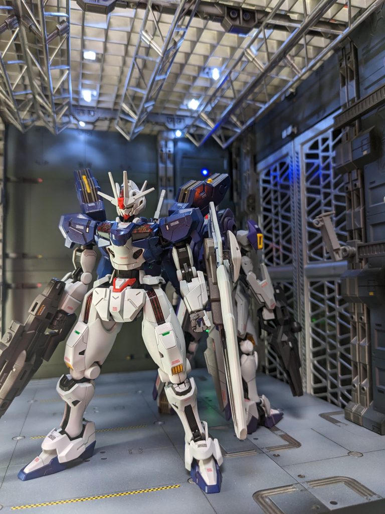 マーキングはなるべく目立たないようアートナイフで限界までカットしています。