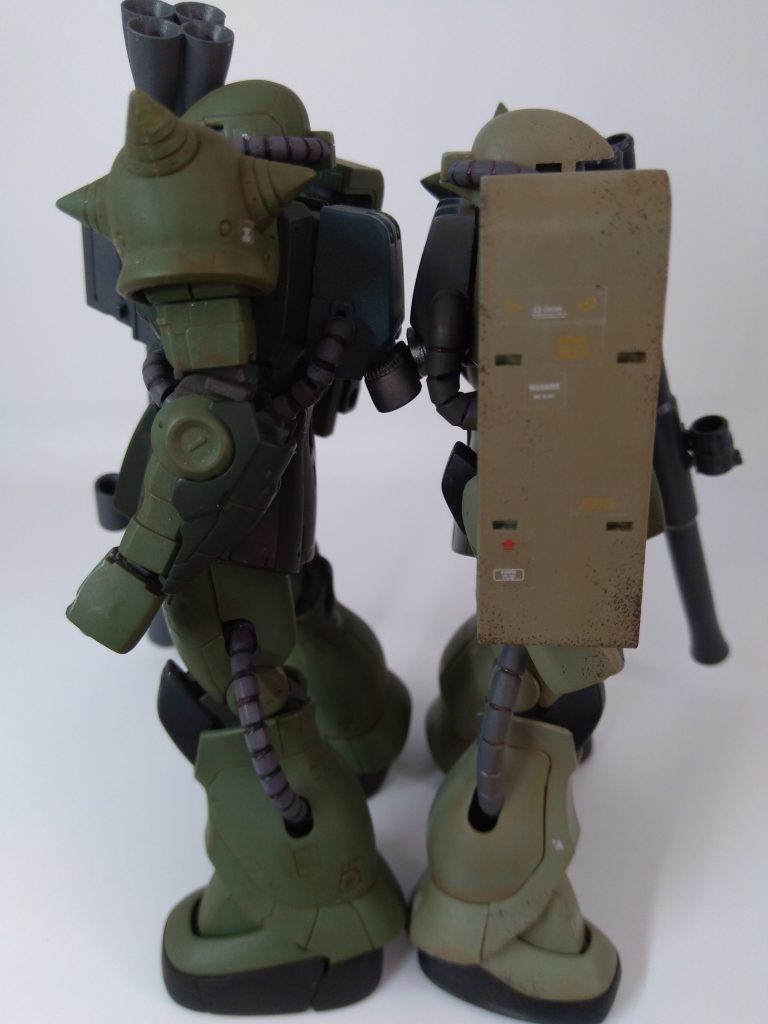 オリジンザクの方が少し大きくてゴツいですね。　最後まで見ていただきありがとうございます！