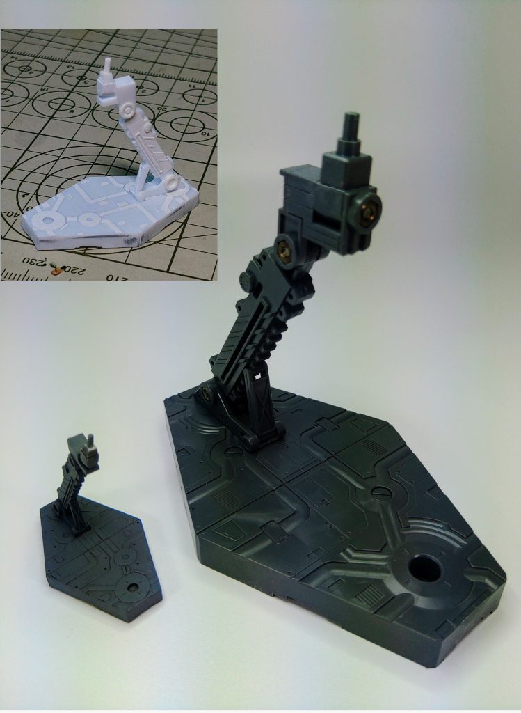 お楽しみグッズとして、1/144用のアクションベース2をアーティファクト(1/360)スケールでスクラッチしました。一応、首の部分が縦軸と横軸は可動しますが、撮影終了後にはユルユルになってしまいました・・・( ̄▽ ̄;)