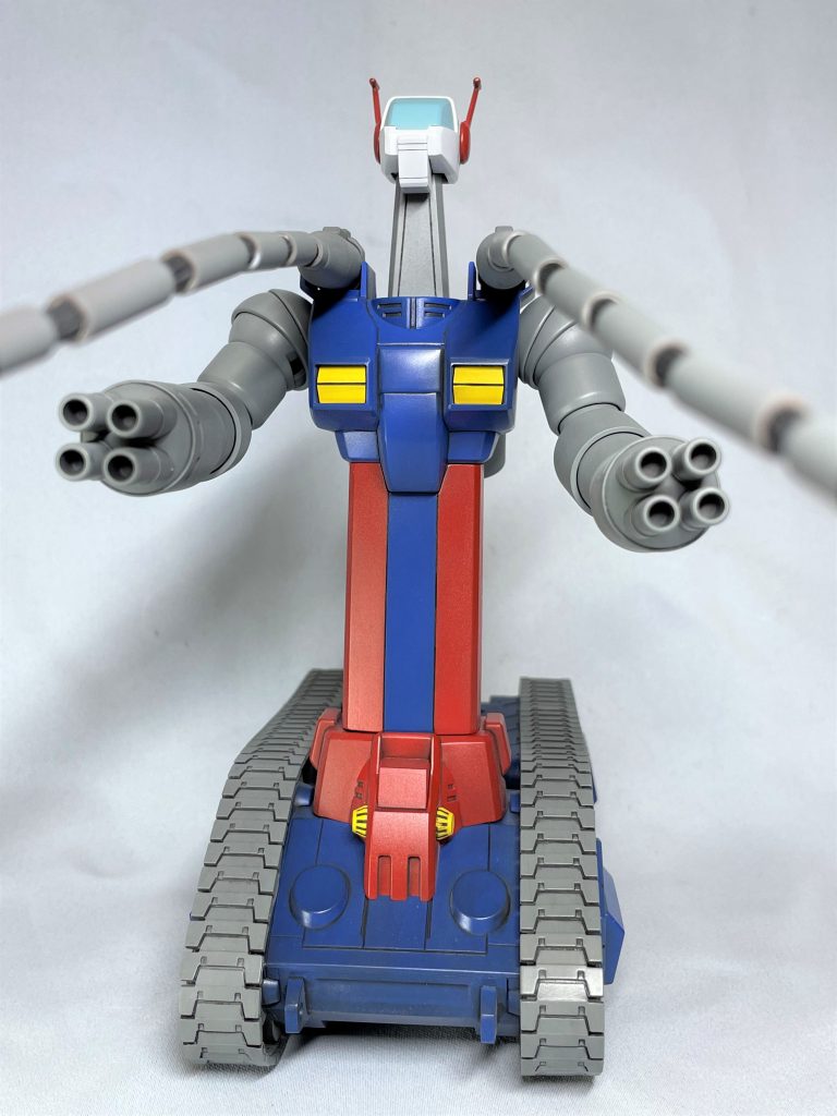 首と腹部はプラバンの塊です。