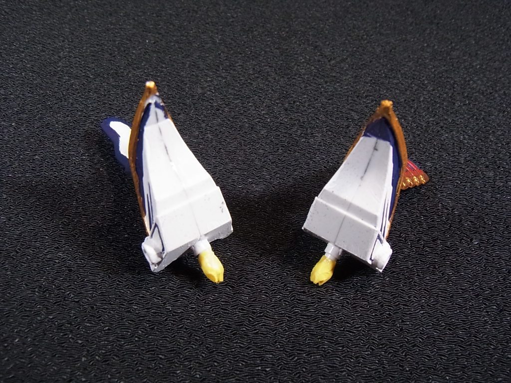 肩は合わせ目が目立つので、ここだけ合わせ目処理をしました。