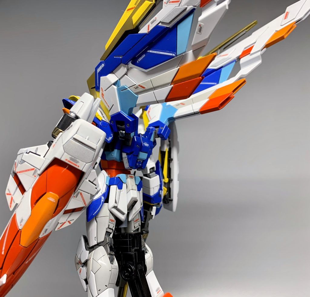 デカール類はキットに付属していたリアリスティックデカールをそのまま使いました。