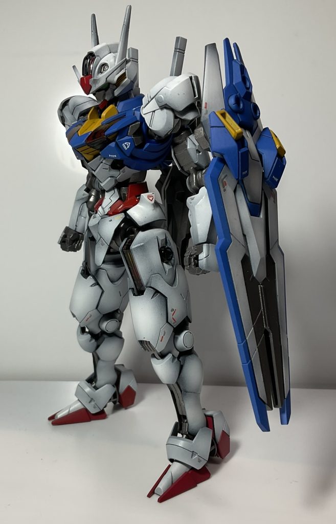 同じく左から白いパーツは黒立ち上げで塗装してます