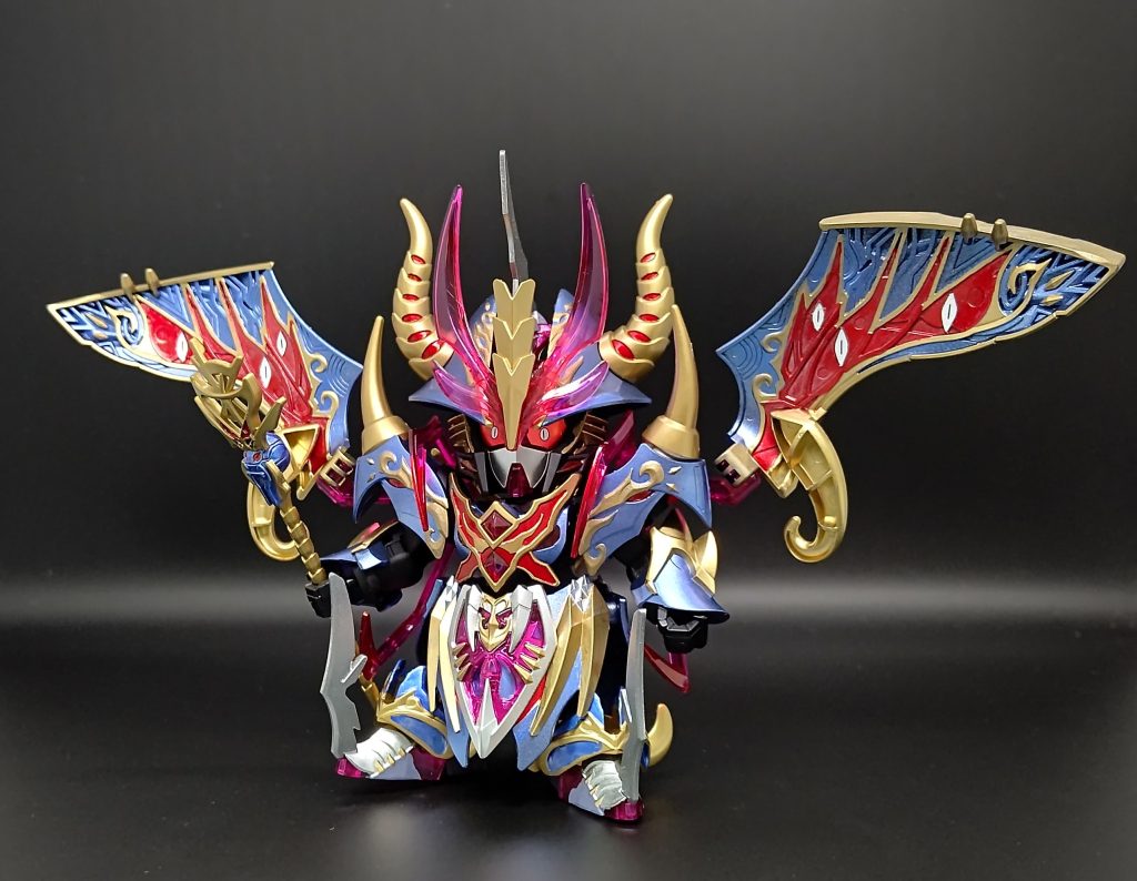 モードチェンジ本体のツインアイ、通常モードの額センサー、翼内側の眼模様は付属のシールを使いました