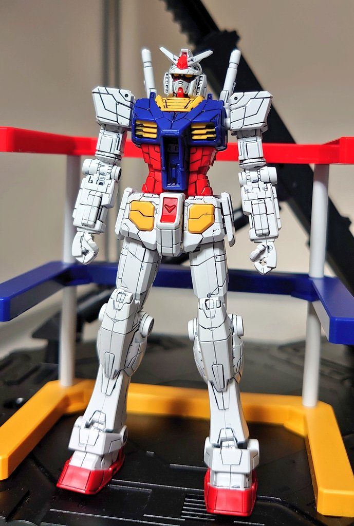 1/200 RX-78 F00 ガンダム–2枚目/制作者：KeinyBox