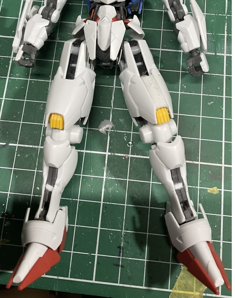 Befor：右足After：左足ついでに脛の延長箇所も