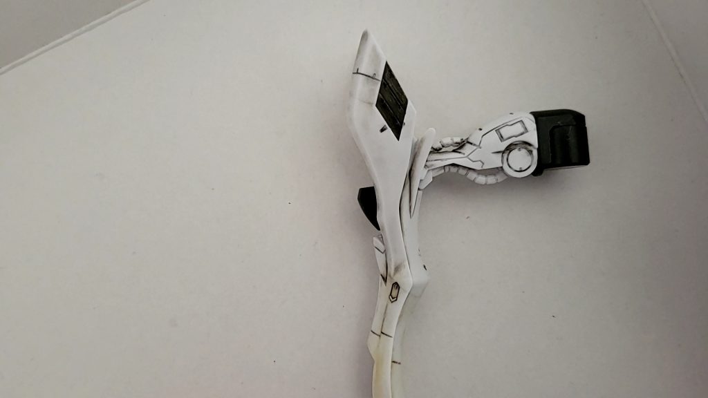 ハシュマルの足は干渉する部分をカットして可動域を拡張