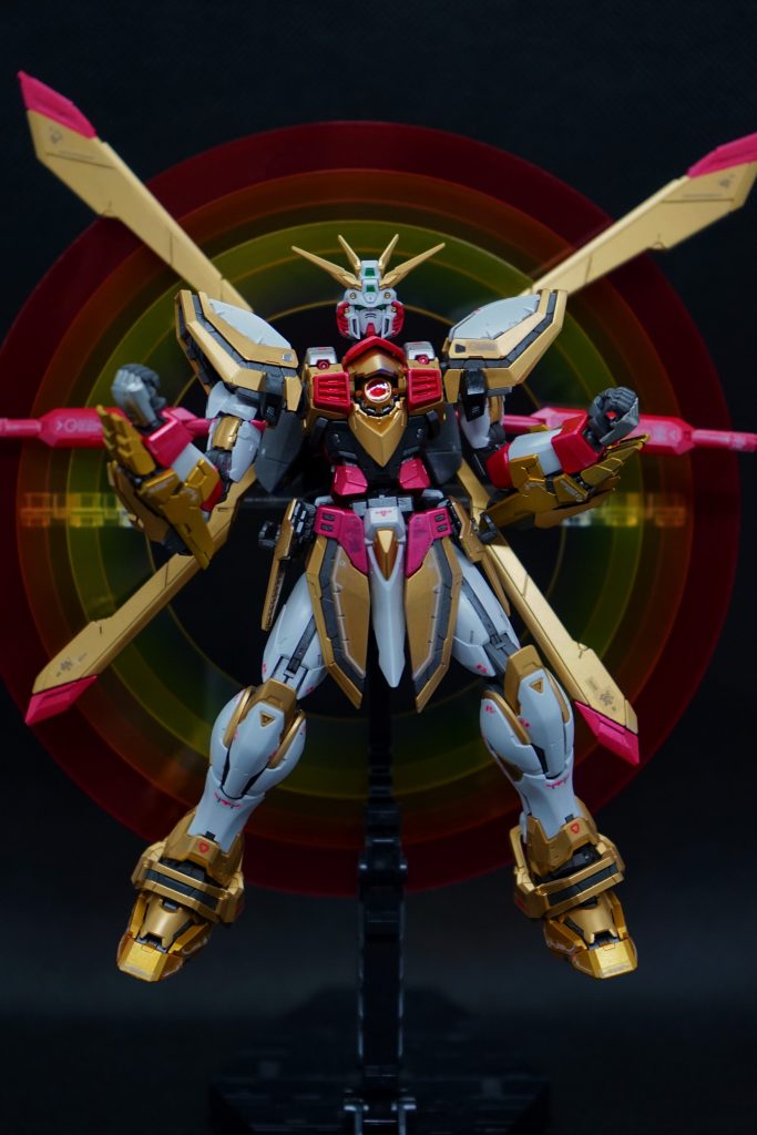 ソルブライトギアのイラストを表現したポーズです。設定としては立花響が搭乗しているので、ポージングもやや女性的にしています。