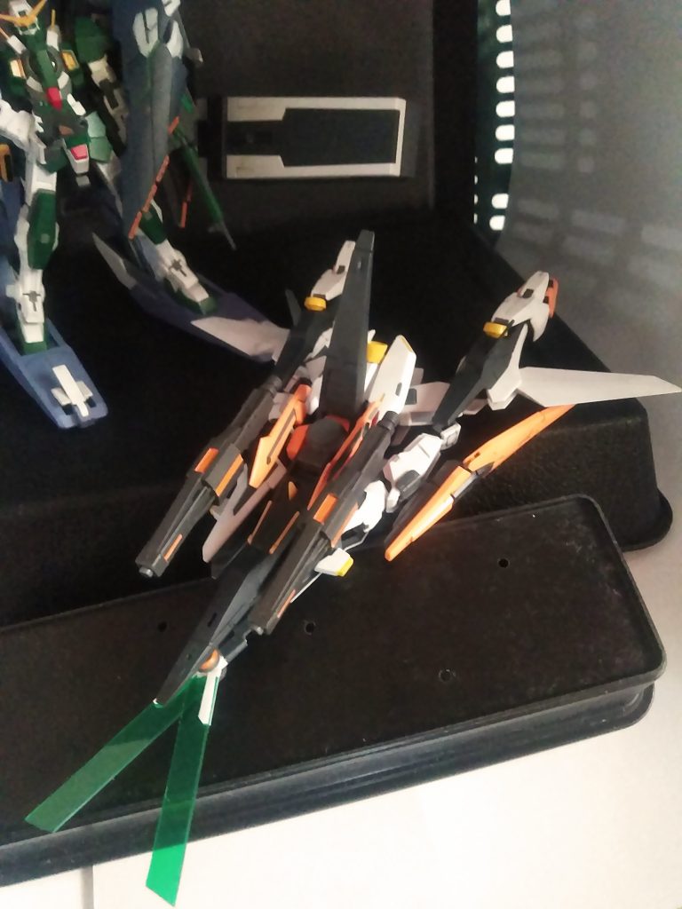 キュリオス飛行形態[シザーアタック]