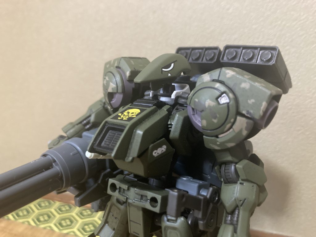 胸部のドクロマークと、頭部のノーズアートは良い感じにできたと思います。