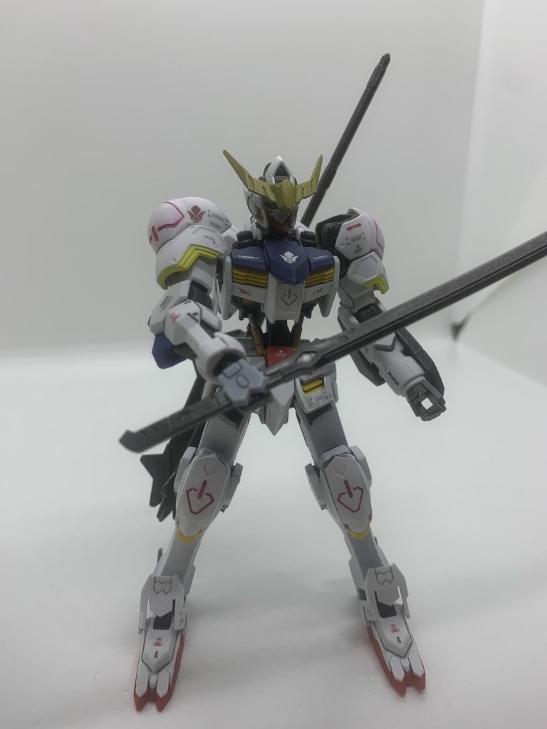 フレームは全て黒鉄色で塗装、アンテナはゴールドとイエローを調色しました。またまだですね…、でも今回いいプラモを作れて楽しかったです最後までご覧頂きありがとうございましたm(_ _)m