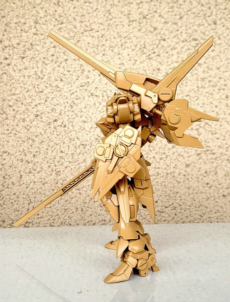 今回は複雑なディテールのみを真似して、パッと見それっぽくなるように心がけました。