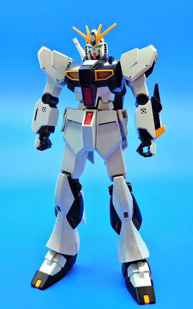 本厚木のホビーゲートでスミ入れさせてもらった✌️うん、これだけでやっぱり口元がかなりカッコよくなるな😆撮影スペースもありがとうございます🙏